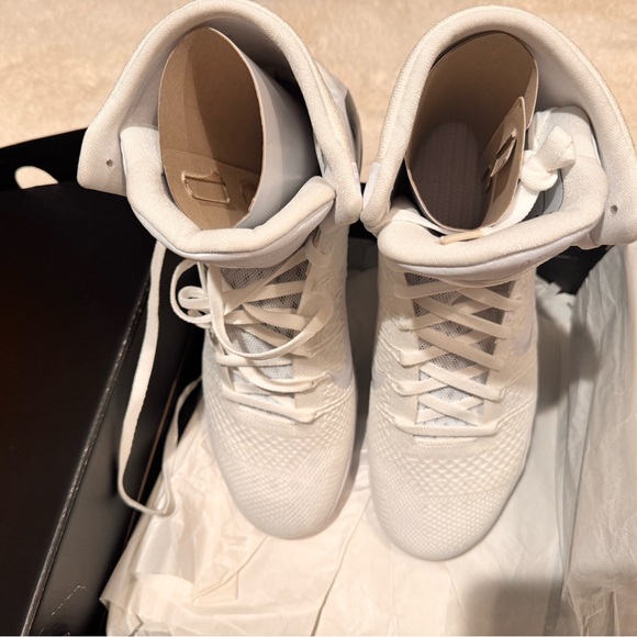 Kobe Halo Signature White high top Sneakers NEW SIZE 13 main image 7